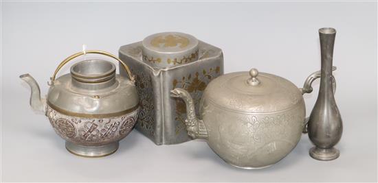 Four Chinese pewter vessels, 19th/20th century